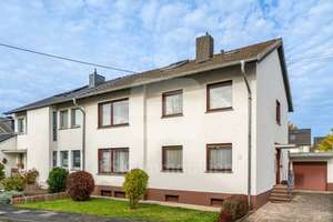 Einfamilienhaus/ Zweifamilienhaus, Sie entscheiden! Erbpachtgrundstück! – Die vollständige Adresse der Immobilie erhältst du vom Anbieter., 53840 Troisdorf – Vorschaubild 1