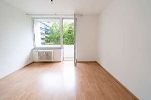 Frankfurt am Main: Helle 3-Zimmer-Wohnung im 3. OG - ideal für WGs – 60313 Innenstadt, Frankfurt am Main – Vorschaubild 3