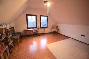 3 Wohnungen oder 5 Apartments: Wohnhaus möbliert, mit Gewerbefläche am Marktplatz in Homberg (Efze)  – Die vollständige Adresse der Immobilie erhältst du vom Anbieter., 34576 Homberg (Efze) – Vorschaubild 39