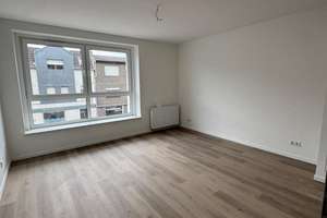 energetisch sanierte 4 Zimmer Wohnung 84 m² - mit Balkon  in Oberhausen-Marienkirche – Mülheimer Str. 127, 46045 Marienkirche, Oberhausen – Vorschaubild 2