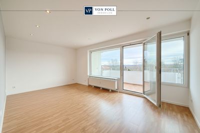 3-Zimmer-Dachgeschosswohnung mit Balkon und Alb-Blick in ruhiger Lage
