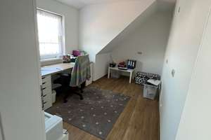 Großzügige 5-Raum-Maisonettewohnung mit Garten, Doppelgarage & Ausbaureserve im Dachboden – Mühlenstraße 27, 38889 Blankenburg (Harz) – Vorschaubild 5