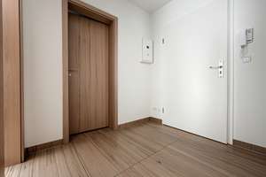 Moderne 2-Zimmer-Wohnung am Kurpark – nur wenige Gehminuten zum Strand! 2 Zi., ca. 48m² Wfl+ Stellp. – Die vollständige Adresse der Immobilie erhältst du vom Anbieter., 17509 Lubmin – Vorschaubild 3