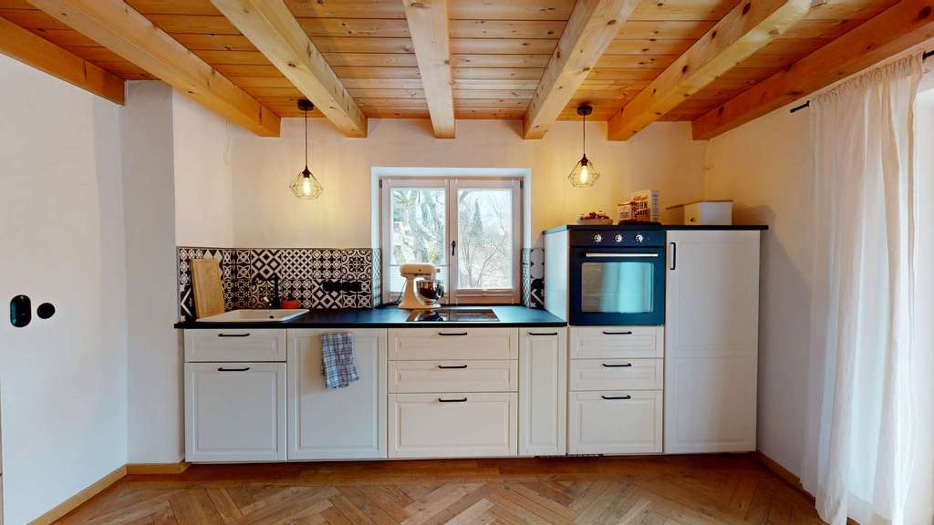 Immobilie in Neureichenau - Modernisiertes Landhaus mit Pool, beheizter Doppelgarage und Ausbaupotenzial in Neureichenau - Bild 4