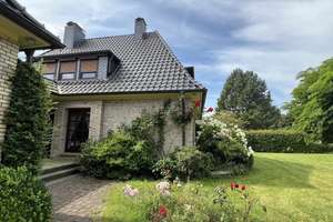 Einfamilienhaus + zusätzl. Baufeld in rückwärtiger Lage auf traumhaftem
2.038 m² Grdstck. *Garage – Die vollständige Adresse der Immobilie erhältst du vom Anbieter., 22941 Bargteheide – Vorschaubild 10