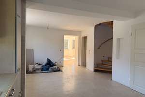 Großzügige und helle 5-Zimmer-Maisonettewohnung in München-Waldperlach – Die vollständige Adresse der Immobilie erhältst du vom Anbieter., 81739 Waldperlach, München – Vorschaubild 6