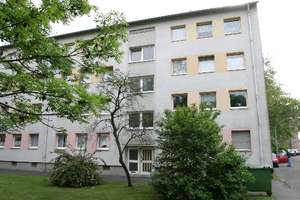 Zum Einzug frisch renovierte und sanierte 3-Zimmer-Wohnung mit Balkon – Drakerfeld 10, 47138 Obermeiderich, Duisburg – Vorschaubild 2