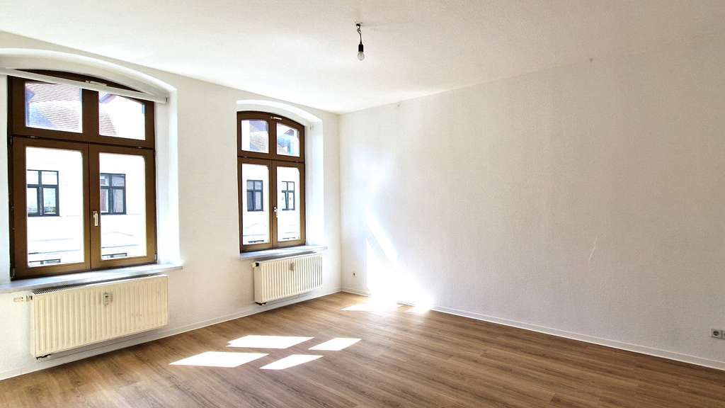 Immobilie in Görlitz - großzügige 1 Raumwohnung mit Stellplatz am Brautwiesenbogen - Bild 1