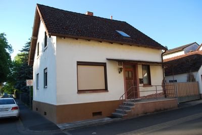 Freistehendes Einfamilienhaus in schöner Lage in Wörth am Main