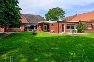 Ortskern Ditzum: Wohnhaus mit 4 Wohneinheiten und  weitläufigem Garten – Die vollständige Adresse der Immobilie erhältst du vom Anbieter., 26844 Jemgum – Vorschaubild 2