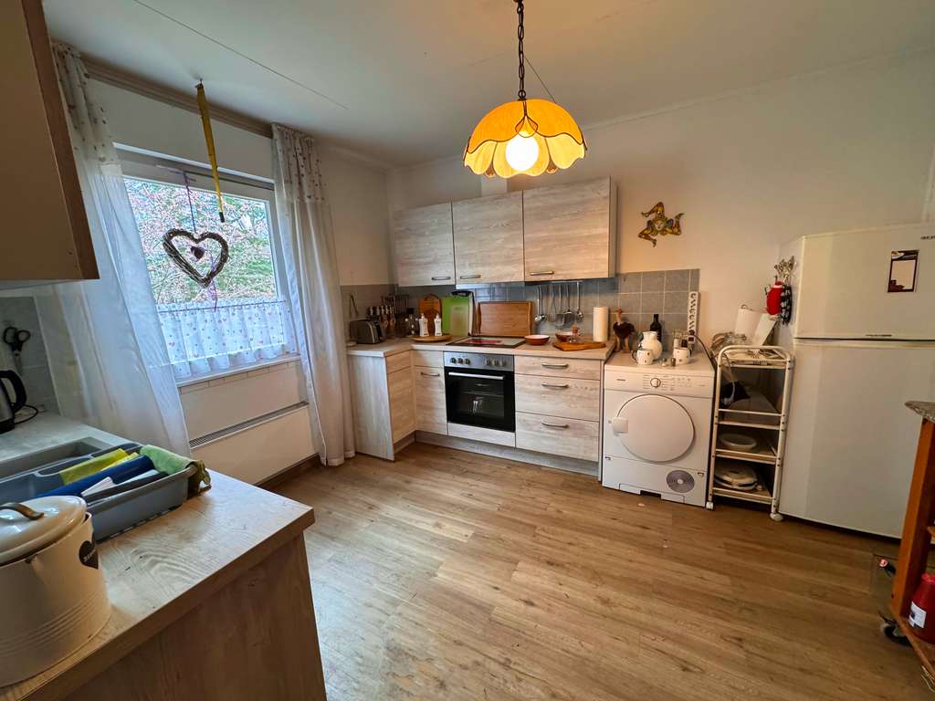 Immobilie in Suderburg - Provisionsfrei von privat: EFH (Bungalow) mit großen Grundstück und Tiefgarage - Bild 2