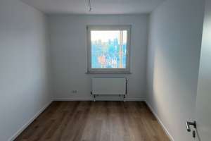 Frisch sanierte 3-Zimmer-Wohnung mit Balkon, EBK & Stellplatz in ruhiger Lage in Köln-Zündorf – Lilienweg 10, 51143 Zündorf, Köln – Vorschaubild 8