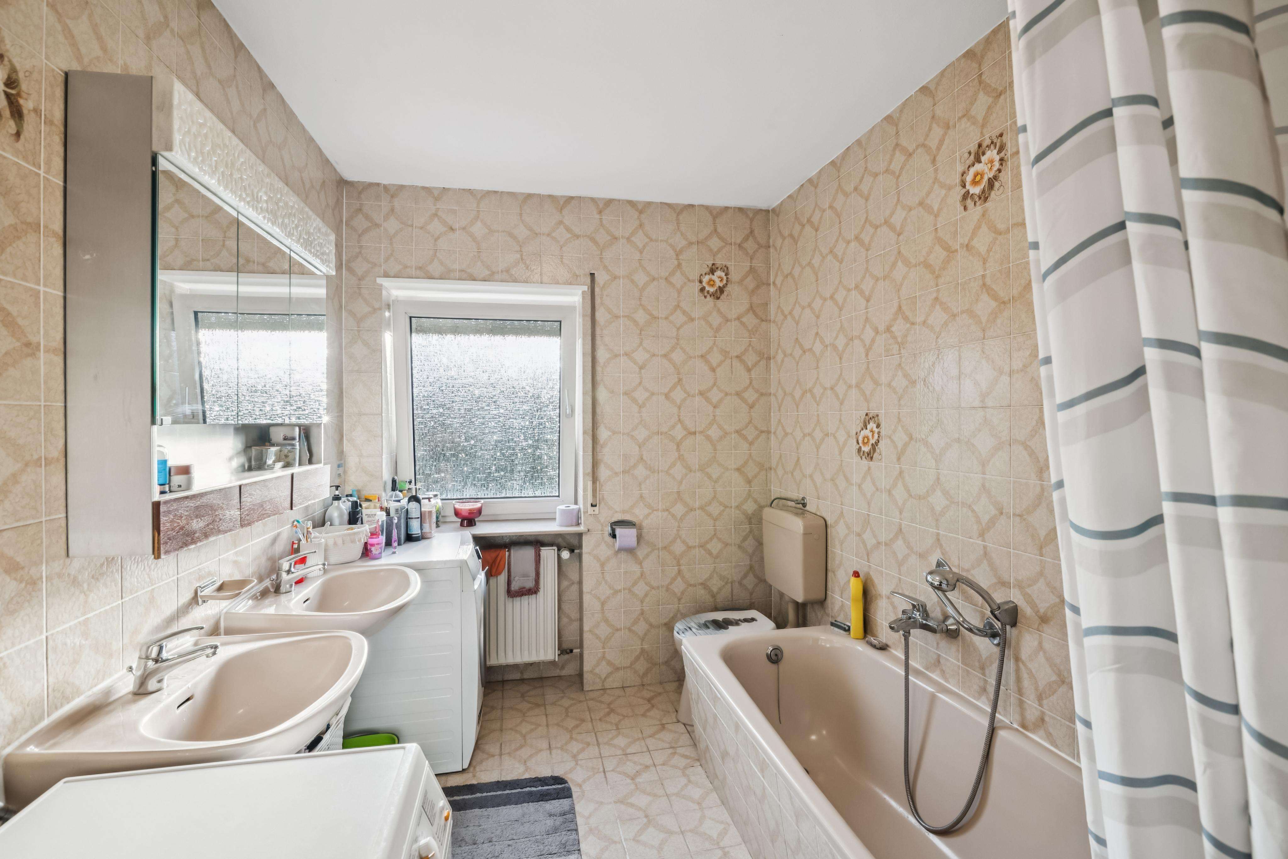 Immobilie in Kottweiler-Schwanden - Ein- bis Zweifamilienhaus zur Selbstnutzung oder als Renditeobjekt! - Bild 0