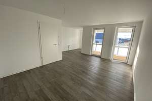 Wohnen "Zur Yachtwerft"! Exklusive 4-Raum-WE mit Vollbad, Fußbodenhzg., Fahrstuhl u. Balkon! – Zur Yachtwerft 58, 18147 Gehlsdorf, Rostock – Vorschaubild 3