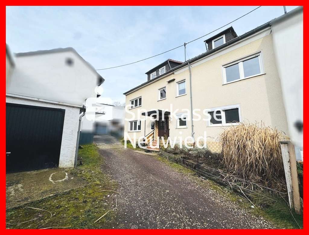 Immobilie in Neuwied - Renovierungswürdiges EFH mit eigenem Garten in ruhiger Wohnlage - Bild 0