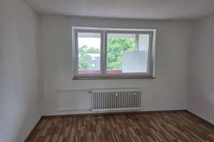 Frisch renovierte 3-Zimmer-Wohnung mit Balkon in Wald – Alte Heerstraße 3, 42719 Wald, Solingen – Vorschaubild 3