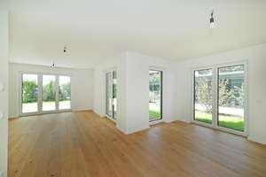 Bezugsfertig | Viel Platz zum Wohlfühlen: Ihre Wohnung mit Souterrain sowie Terrasse und Garten – Sexauerstr. 9, 81827 Waldtrudering, München – Vorschaubild 3