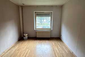 Dreifamilienhaus in Teileigentum, großem Garten und Garage in Mönchengladbach – Mönchengladbach – Vorschaubild 7