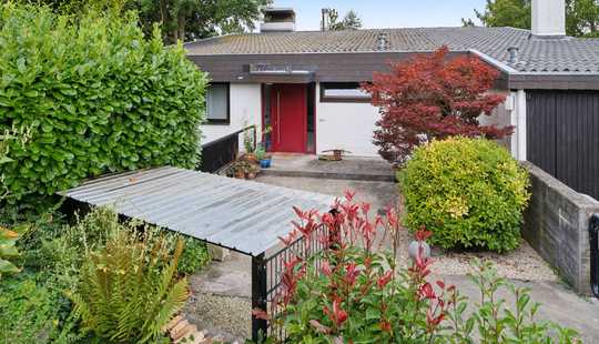 Bild von Stilvolles Architektenhaus mit Charakter und Weitblick in Heidesheim