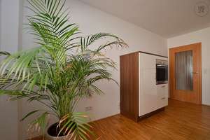 Freundlich möblierte 2-Zimmerwohnung in Würzburg befristet vom 01.09.2026 - 31.05.2027 – 97082 Altstadt, Würzburg – Vorschaubild 4
