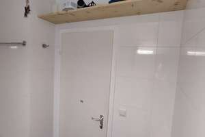Stilvoll modernisiert: 3-Zimmer-Wohnung in Milbertshofen mit Blick auf den Olympiaturm – Neustifter Straße 35, 80807 Milbertshofen, München – Vorschaubild 12
