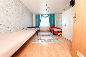 Vermietete 4-Zimmer-Wohnung mit zwei Balkonen & WG-Potenzial – Die vollständige Adresse der Immobilie erhältst du vom Anbieter., 90429 Muggenhof, Nürnberg – Vorschaubild 8
