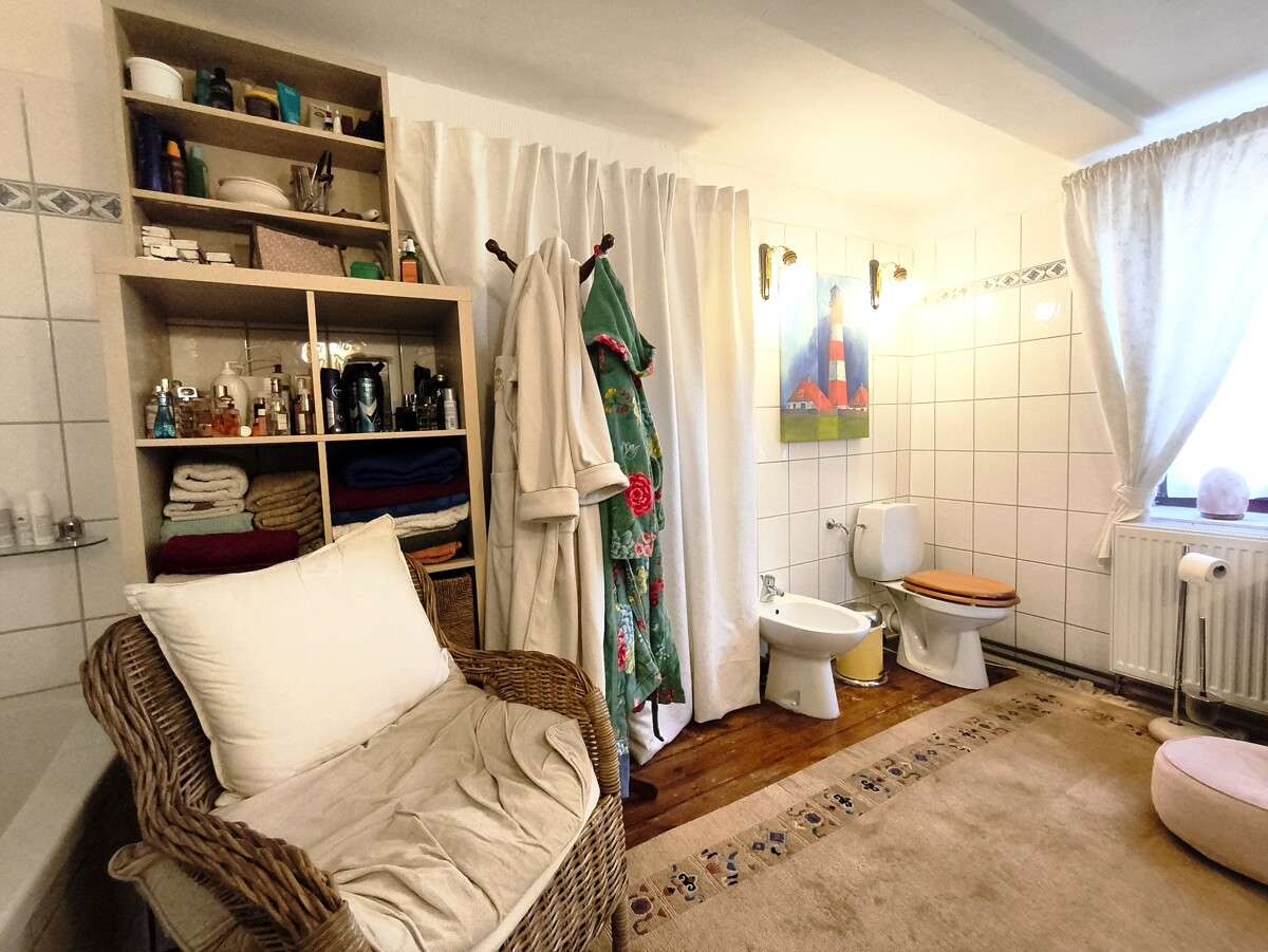 Immobilie in Amt Neuhaus - Historisches Fachwerkhaus auf großzügigem Grundstück in den Elbtalauen - Bild 0