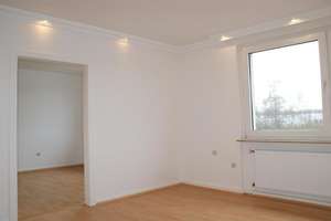 Helle, gepflegte Wohnung mit Einbauküche ab sofort – Wilhelminenstraße 153, 45881 Schalke, Gelsenkirchen – Vorschaubild 8