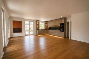Wo Lage und Baukunst verschmelzen -
Ein Zuhause, so besonders wie Blankenese! – Die vollständige Adresse der Immobilie erhältst du vom Anbieter., 22587 Blankenese, Hamburg – Vorschaubild 2