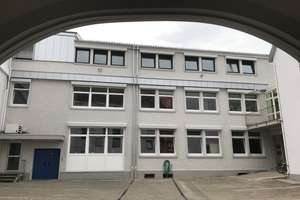 Sichern Sie Ihre Zukunft!
Gewerbliche und wohnwirtschaftliche Gebäudemixtur im Herzen von Durlach – Die vollständige Adresse der Immobilie erhältst du vom Anbieter., 76227 Durlach, Karlsruhe – Vorschaubild 51