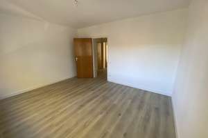 Gepflegte 2 Zimmer-Whg Einbauküche, Bad, Abstellraum, Balkon, Keller, Waschraum  – Dixbäume 25, 45257 Kupferdreh, Essen – Vorschaubild 9