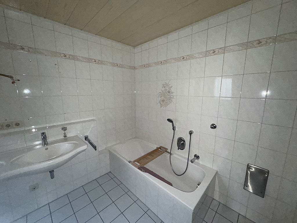 Immobilie in Hessigheim - zentrale Lage, Mieteinnahmen - Bild 0