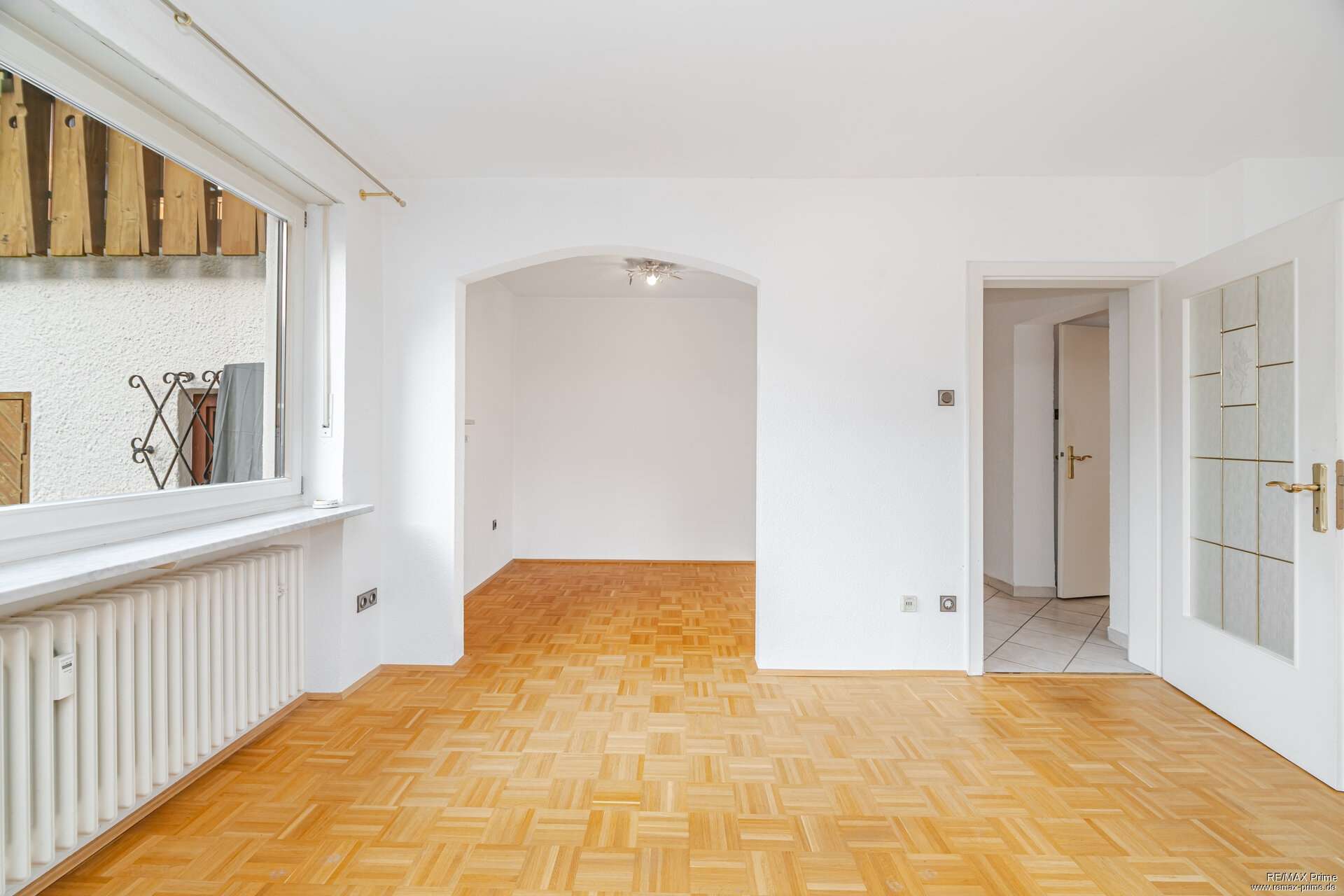 Immobilie in Grafing bei München - Haus der vielen Möglichkeiten in Grafing. Zwei- oder mögliches Mehrfamilienhaus mit Perspektive - Bild 1