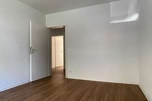 Wunderschöne 3-Zimmer-Wohnung in Bonn mit Terrasse  – Zeppelinstraße 14, 53177 Pennenfeld, Bonn – Vorschaubild 2