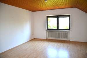 Ehemaliges Bauernhaus mit großem Garten – Die vollständige Adresse der Immobilie erhältst du vom Anbieter., 94342 Straßkirchen – Vorschaubild 11