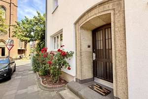 Erdgeschosswohnung mit Terrasse - Wenige Gehminuten vom Maternusplatz und Rhein entfernt – Die vollständige Adresse der Immobilie erhältst du vom Anbieter., 50996 Rodenkirchen (Ortsteil), Köln – Vorschaubild 3