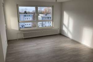 Günstige 3,5-Zimmer-Wohnung in zentraler Lage mit großem Balkon – Weitmarer Str. 100, 44795 Weitmar-Mitte, Bochum – Vorschaubild 2