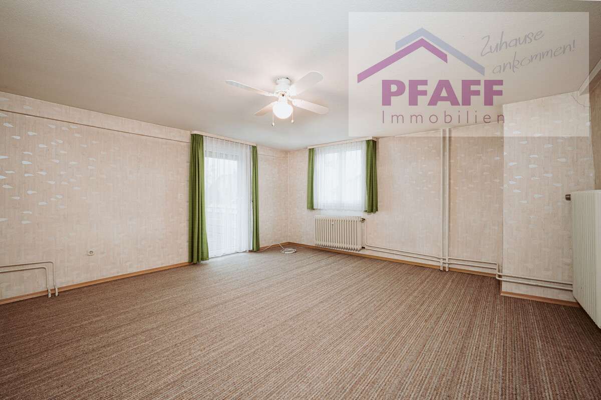 Immobilie in Radolfzell am Bodensee - Zuhause ankommen in Böhringen! Sanierungsbedürftige Doppelhaushälfte in guter Lage mit Potential - Bild 2