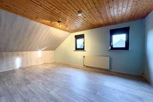 **Charmantes Einfamilienhaus in schöner Ortslage von Birken-Honigsessen** – Die vollständige Adresse der Immobilie erhältst du vom Anbieter., 57587 Birken-Honigsessen – Vorschaubild 11