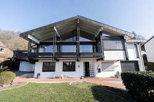 NEUER PREIS!! Stilvolles Einfamilienhaus in begehrter Traumlage von Coburg! – Die vollständige Adresse der Immobilie erhältst du vom Anbieter., 96450 Mitte, Coburg – Vorschaubild 1