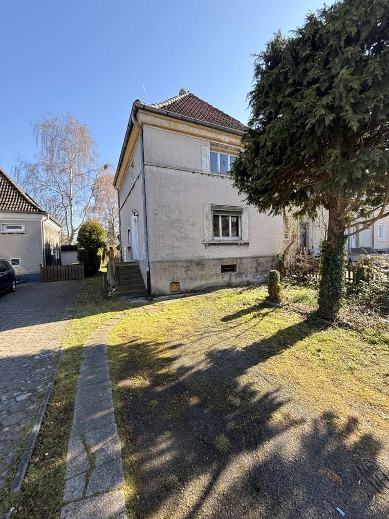 Immobilie in Bergkamen - Reihenhaushälfte mit großem Garten nahe Marina Rünthe sucht Handwerker! - Bild 1