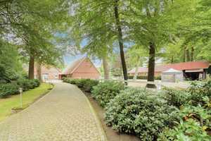 Schönes Landhaus mit tollem Grundstück, ideal als Familienwohnsitz, gewerblich, oder Pferdeparadies – Cloppenburg (Kreis) – Vorschaubild 1