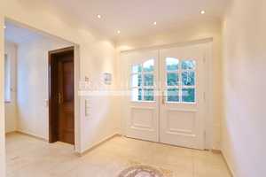 Stilvolle Villa mit großem Garten und Garage in Hamburg-Volksdorf – Hamburg – Vorschaubild 12