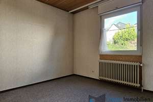 Großes doppelt unterkellertes Einfamilienhaus mit traumhaftem Blick über die Skyline Frankfurts – Die vollständige Adresse der Immobilie erhältst du vom Anbieter., 65779 Kelkheim (Taunus) – Vorschaubild 5