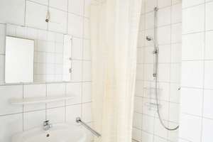 Gemütliche 1-Zimmer-Wohnung in verkehrsgünstiger Lage in Fürth – Die vollständige Adresse der Immobilie erhältst du vom Anbieter., 90763 Nördliche Südstadt, Fürth – Vorschaubild 2
