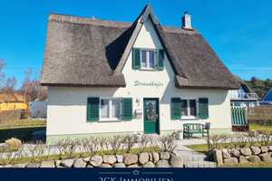 Traumhaus in Breege am Breeger Bodden mit Reetdach, Sauna, Kamin, Lieblingsplatz und Wasserblick! – Deichallee 2, 18556 Rügen (Kreis) – Vorschaubild 1