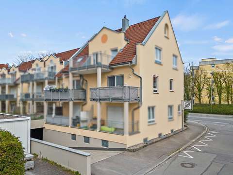 2-Zimme Etagenwohnung mit 2024 Balkon