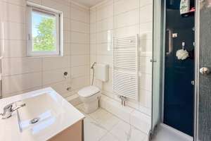 Bremerhaven - Lehe // Großzügiges Wohnhaus mit Indoor-Pool und Einliegerwohnung – Die vollständige Adresse der Immobilie erhältst du vom Anbieter., 27576 Klushof, Bremerhaven – Vorschaubild 36