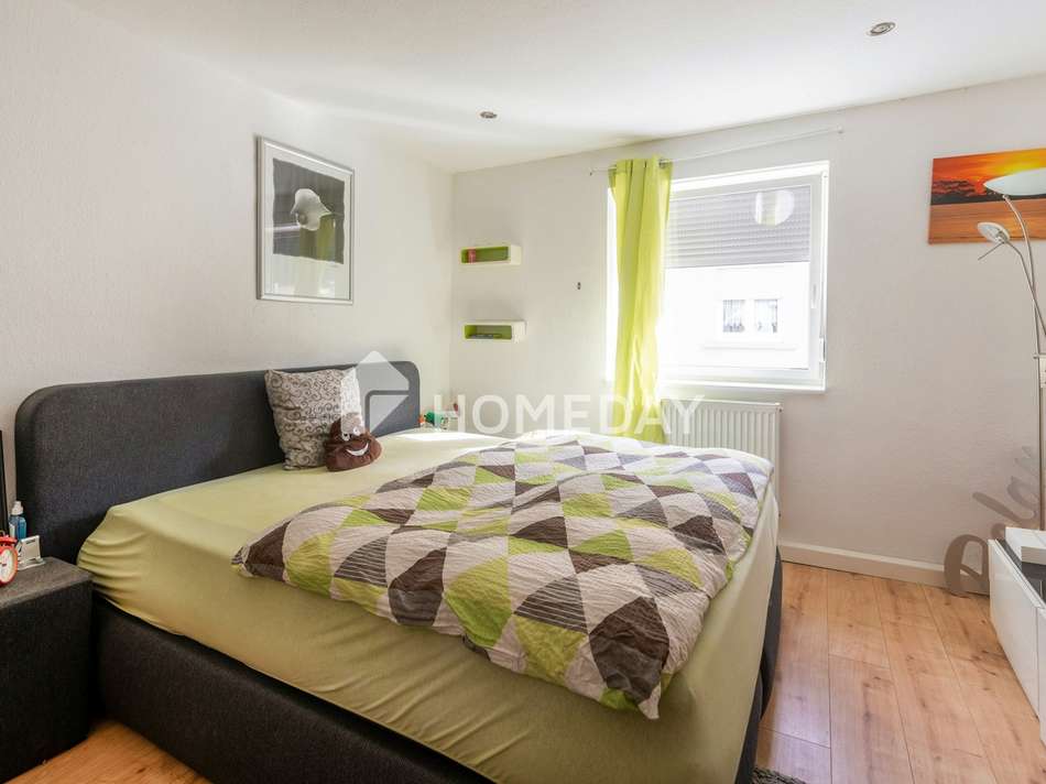 1. OG Schlafzimmer 1 2