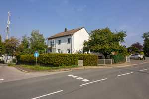 NEU: Freistehendes Zweifamilienhaus in gefragter & ruhiger Lage von Lüdenscheid zu verkaufen! – Märkischer Kreis – Vorschaubild 3